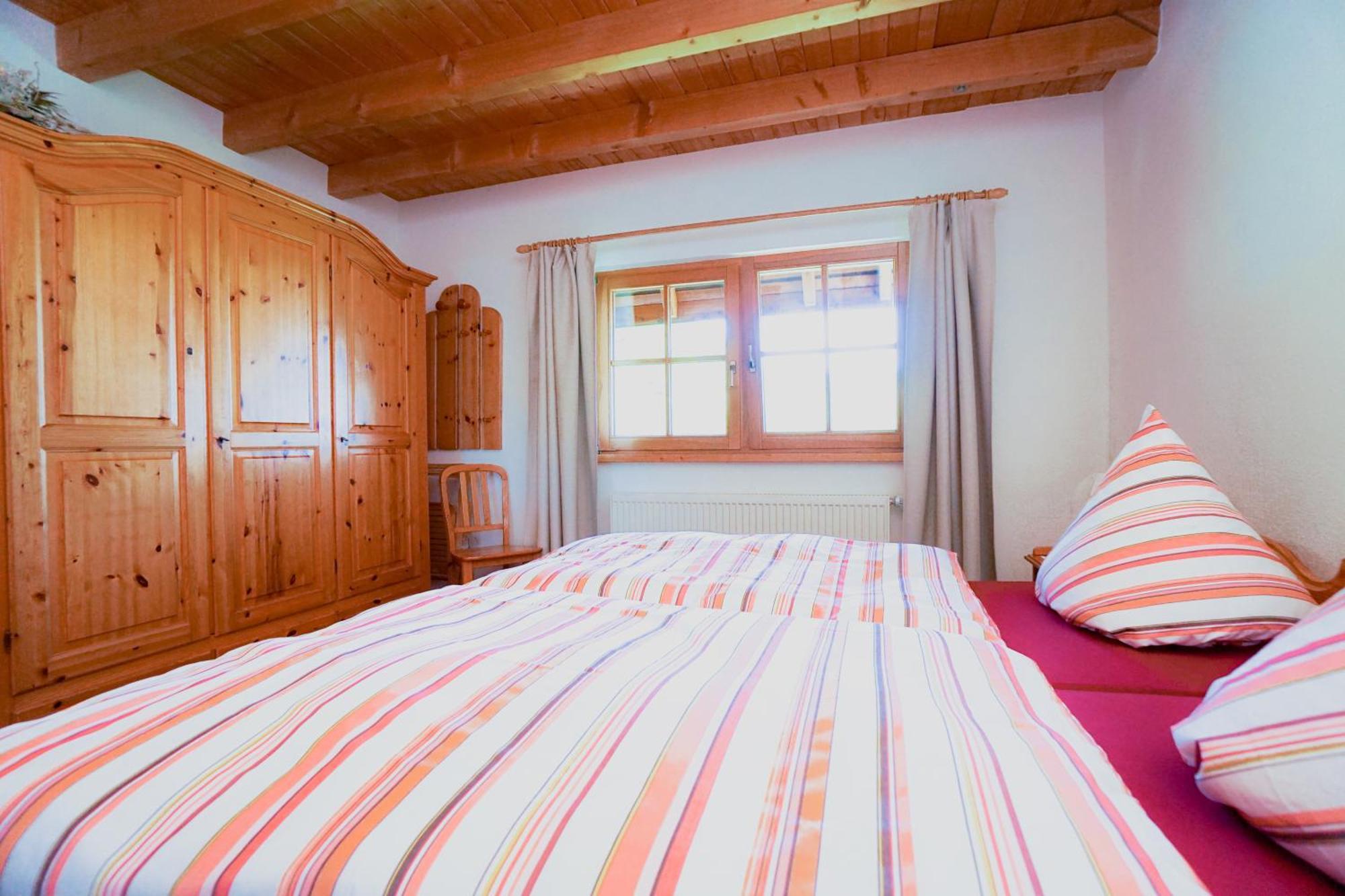 Hubertus Lodge Ibach Стая снимка